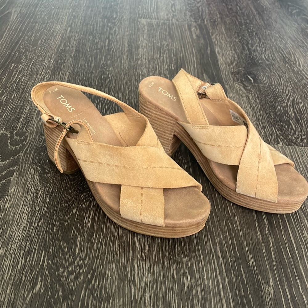 Tom’s sandals
